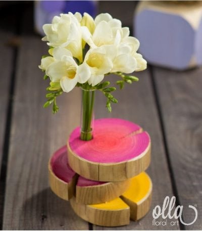 Puterea florilor, în afaceri 1 aranjament-floral-pe-suport-de-lemn