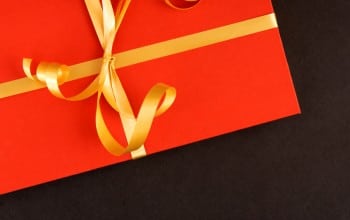 O companie din doua recompenseaza salariatii cu tichete cadou