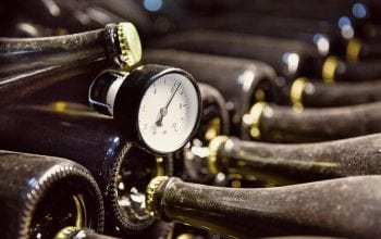 Cât costă producerea unui vin spumant?