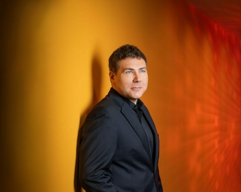 Cosmin Vladimirescu - Revista Biz