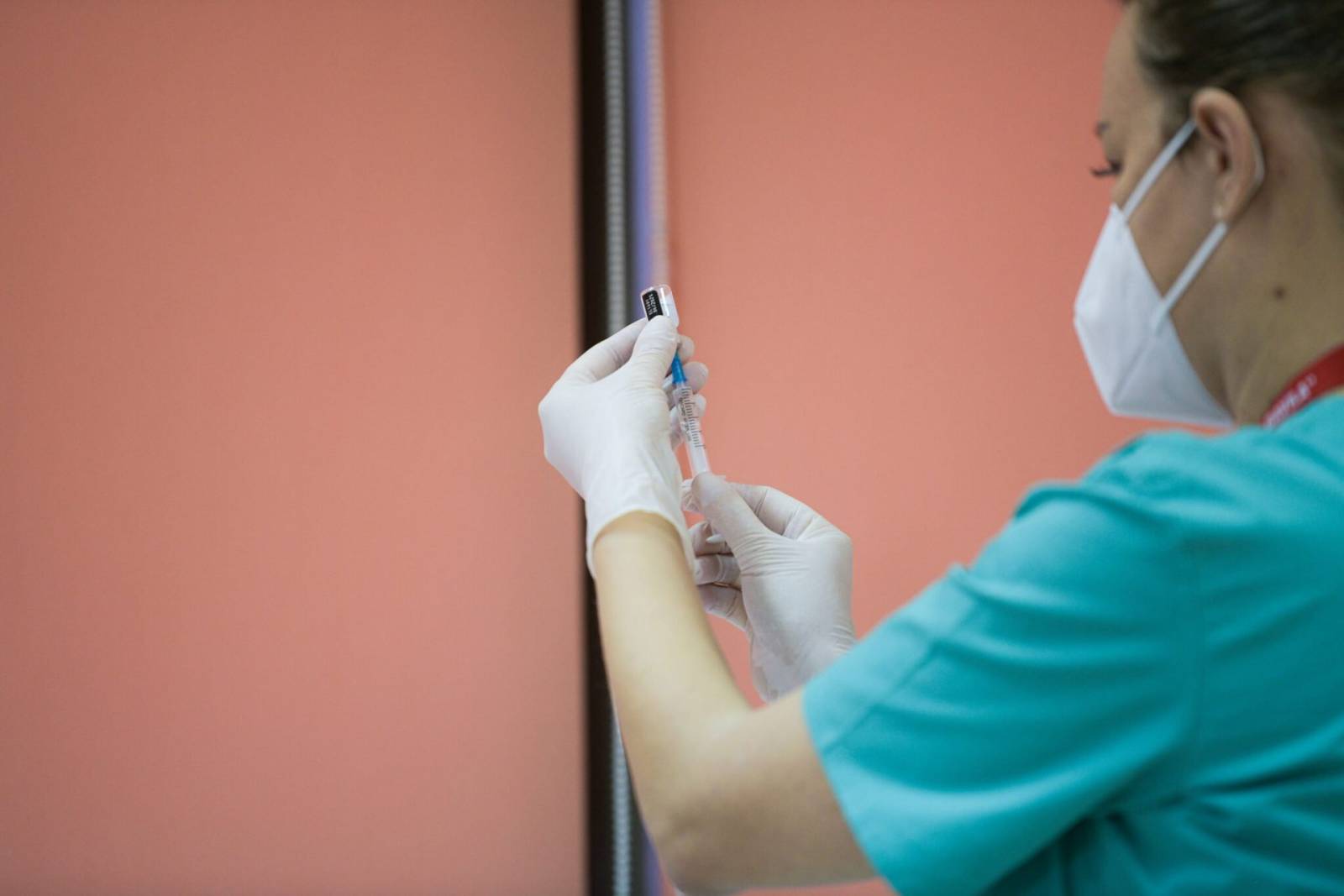 1610701229original administrare vaccin anti covid 19 15 ian 2021 44 scaled